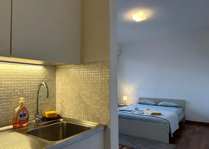 Switzerland Location * Lugano